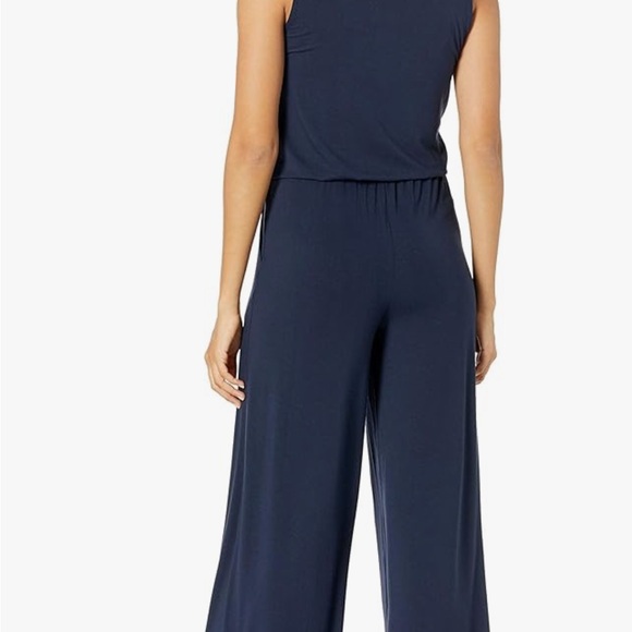 NWT Amazon Essentials Lounge Outfit - Picture 2 of 10